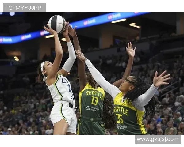 太阳队与狂热队的对决回顾2017年WNBA赛季精彩瞬间分析