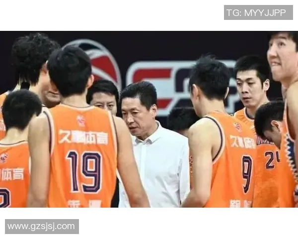 王哲林在CBA赛场的崛起与挑战:从新星到领军人物的奋斗历程 王哲林在CBA赛场的崛起与挑战:从新星到领军人物的奋斗历程