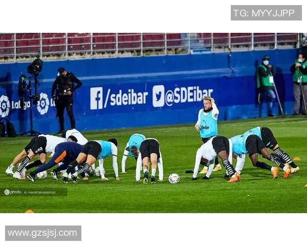 西甲激战巴塞罗那主场迎战埃瓦尔精彩直播全程回顾