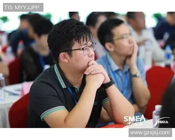 钟诚：在时代变革中探索创新与责任的青年力量