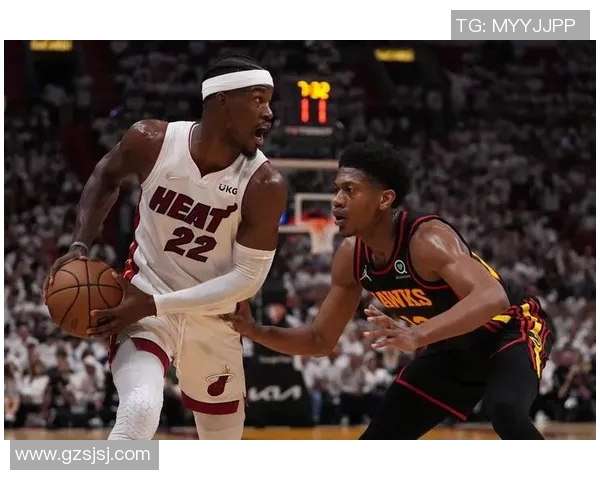 雷霆与爵士激战正酣NBA赛场精彩瞬间回顾与分析 雷霆与爵士激战正酣NBA赛场精彩瞬间回顾与分析