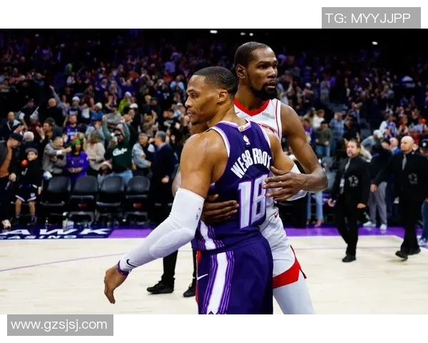 2005年火箭队与太阳队的经典对决回顾与精彩瞬间解析