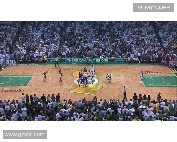 2021年湖人队与凯尔特人经典对决回顾与精彩瞬间分析